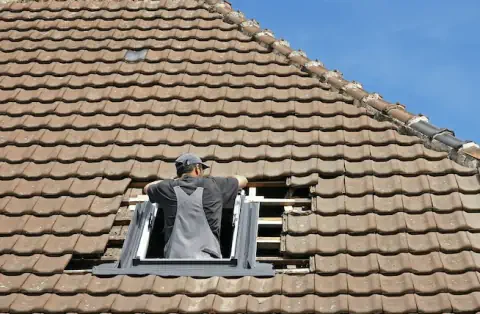 Pose de velux - Hypercourt